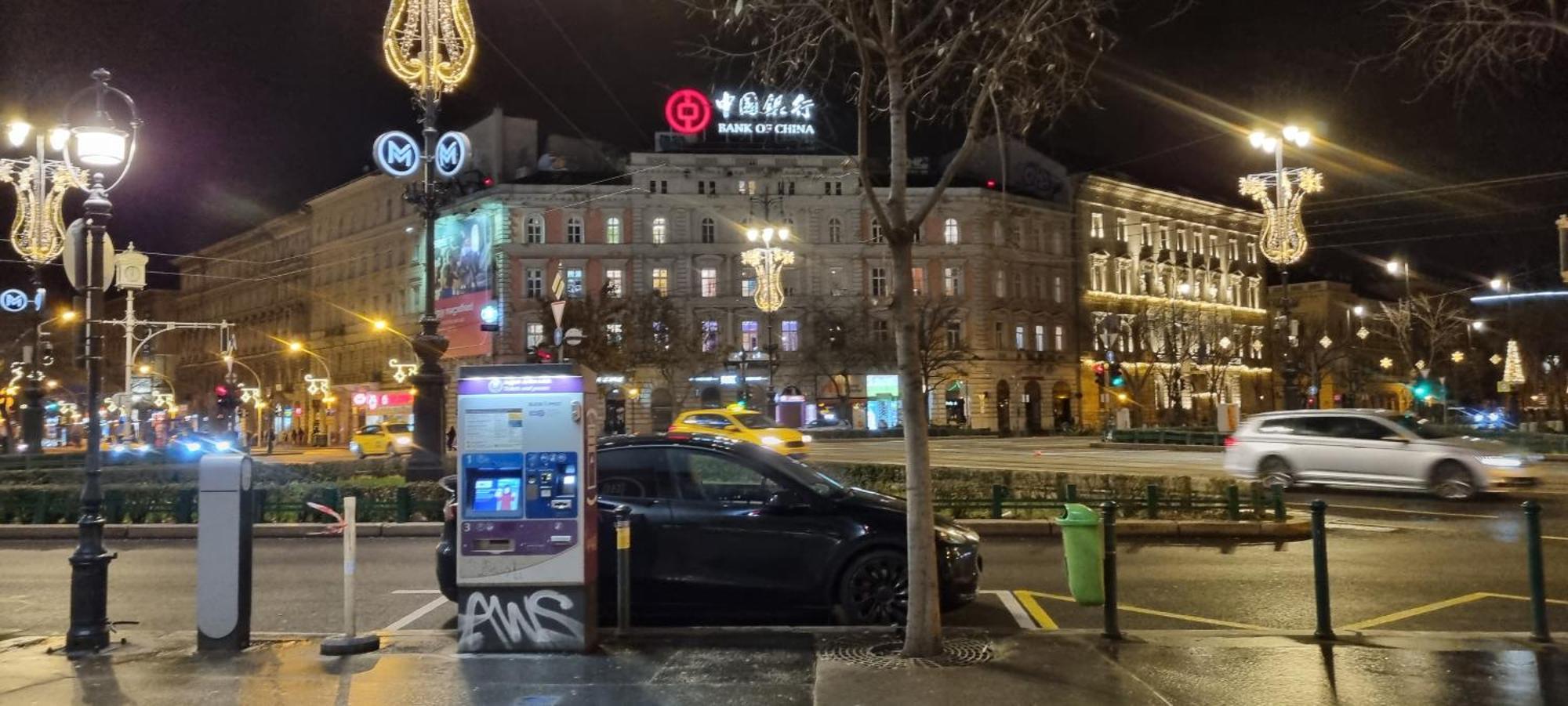 T & E Apartment Budapest Eksteriør bilde