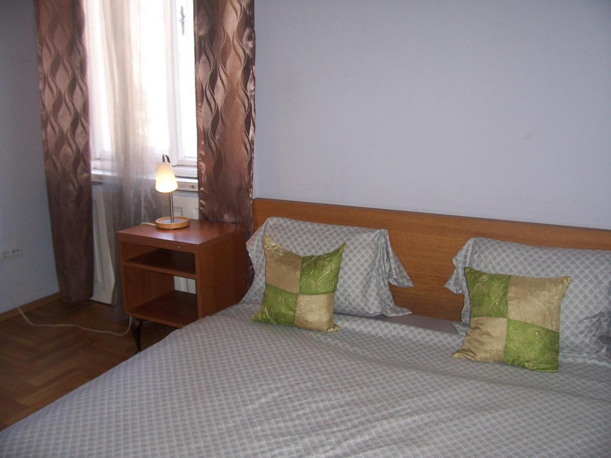 T & E Apartment Budapest Eksteriør bilde